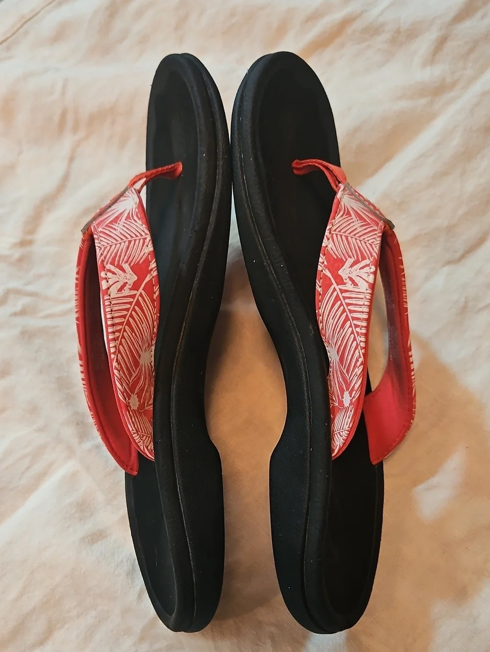 Olukai Womens Flip Flops - Red Tropical - Picture 4 of 5